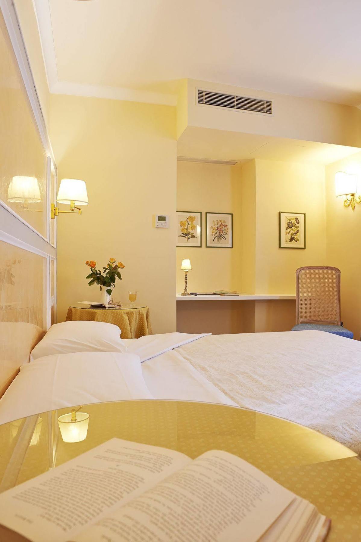 Hotel Firenze Capitale Exterior photo