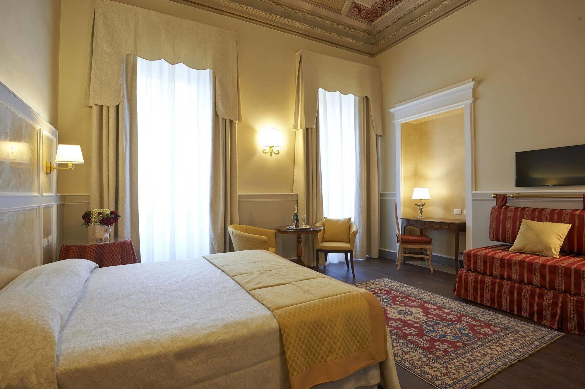 Hotel Firenze Capitale Exterior photo